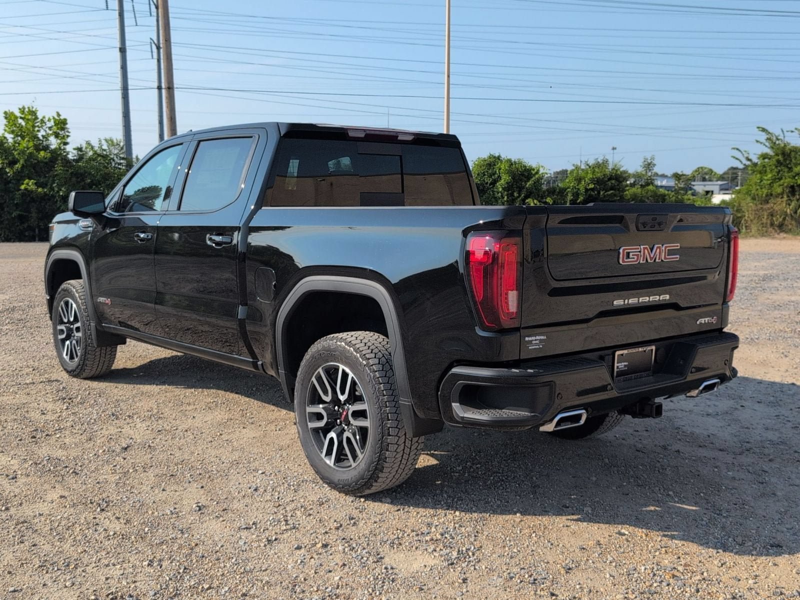 New 2026 GMC Sierra 1500 AT4 w/ AT4 Preferred Package AWD/4WD image 3