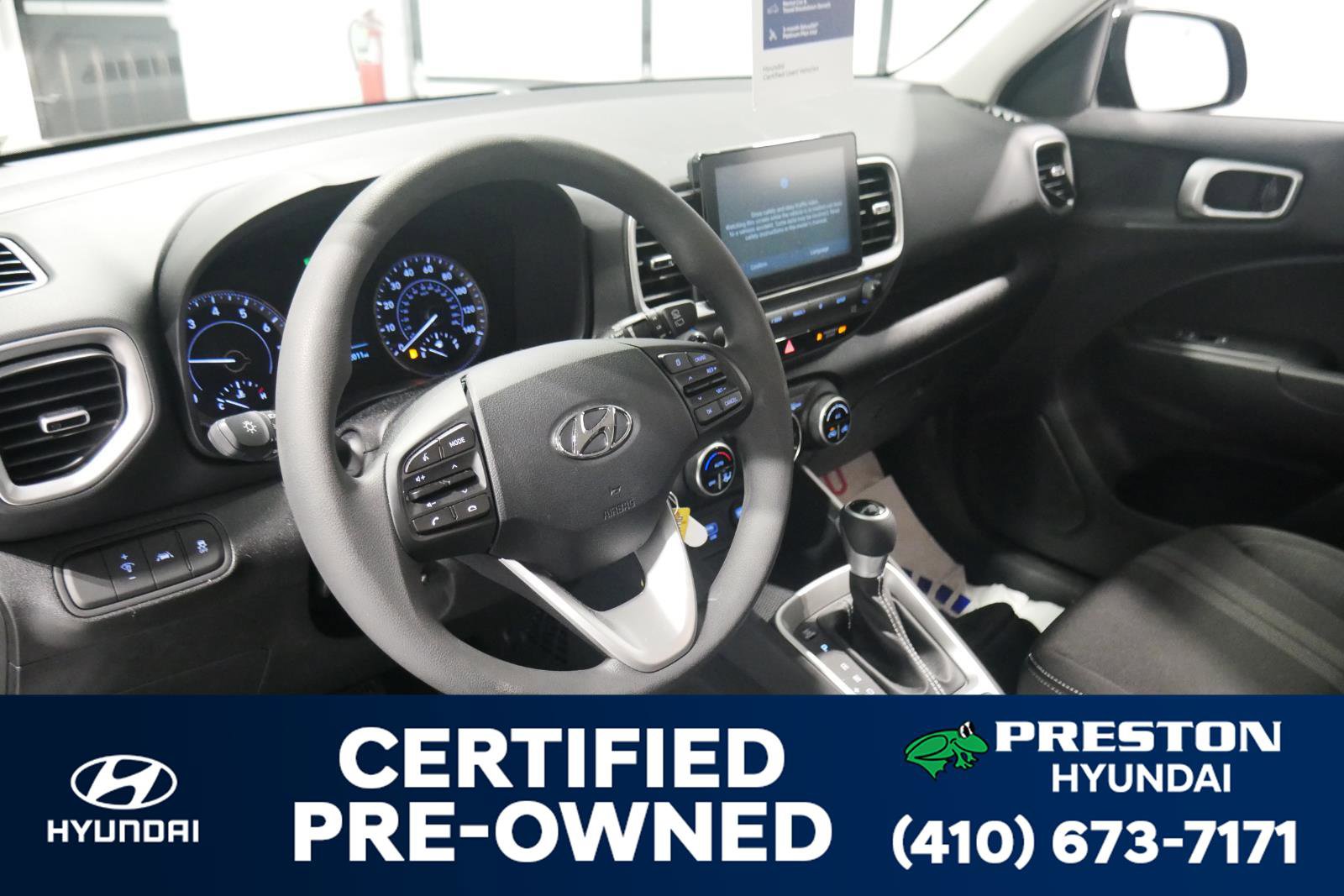 Used 2020 Hyundai Venue SEL image 9