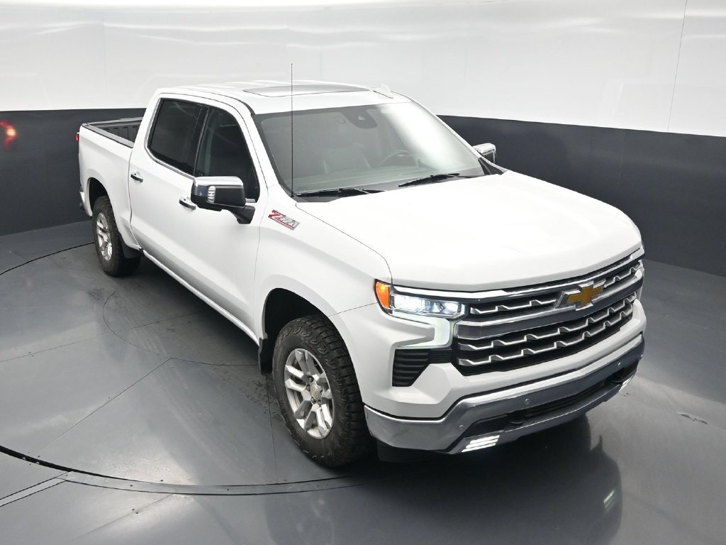 Used 2023 Chevrolet Silverado 1500 LTZ w/ LTZ Convenience Package II AWD/4WD image 38