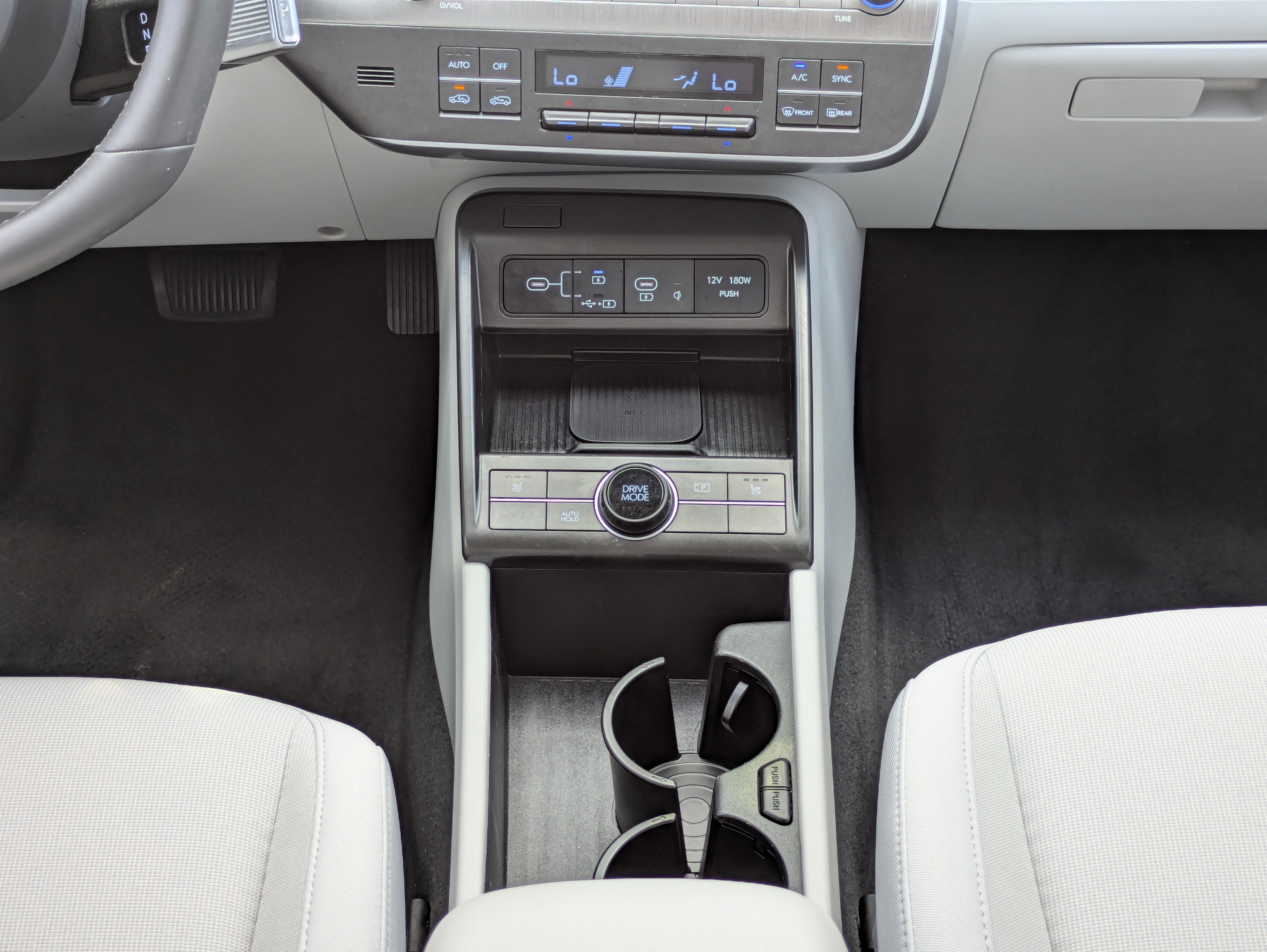 Used 2024 Hyundai Kona SEL w/ Convenience Package FWD image 19