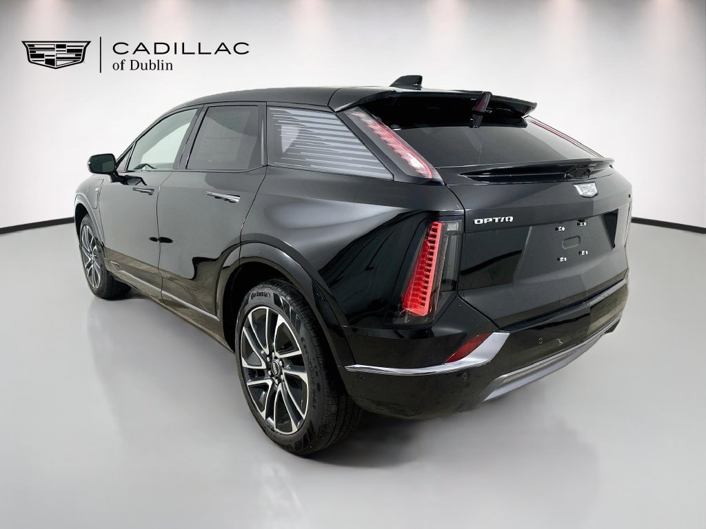 New 2027 Cadillac Optiq Sport w/ LPO, Floor Liner Package AWD/4WD image 7