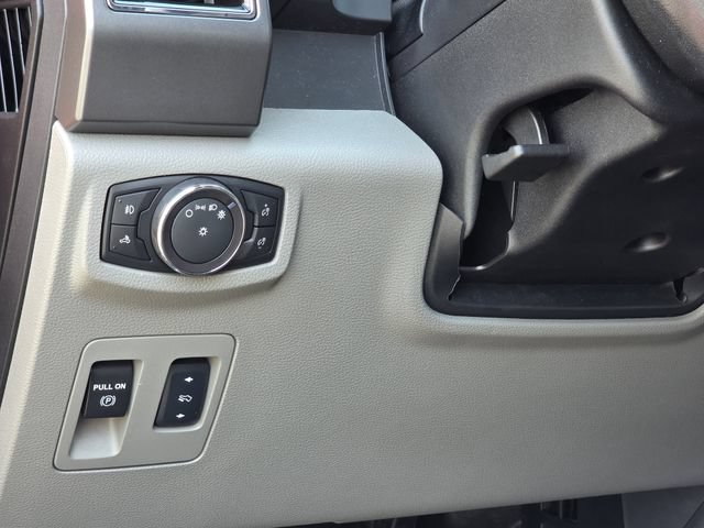 Used 2018 Ford F150 XLT w/ Equipment Group 302A Luxury AWD/4WD image 19