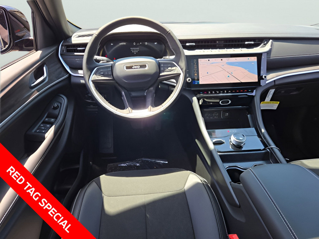 New 2026 Jeep Grand Cherokee Altitude AWD/4WD image 25