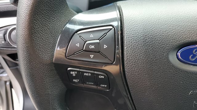 Used 2019 Ford Explorer XLT w/ Equipment Group 202A AWD/4WD image 10