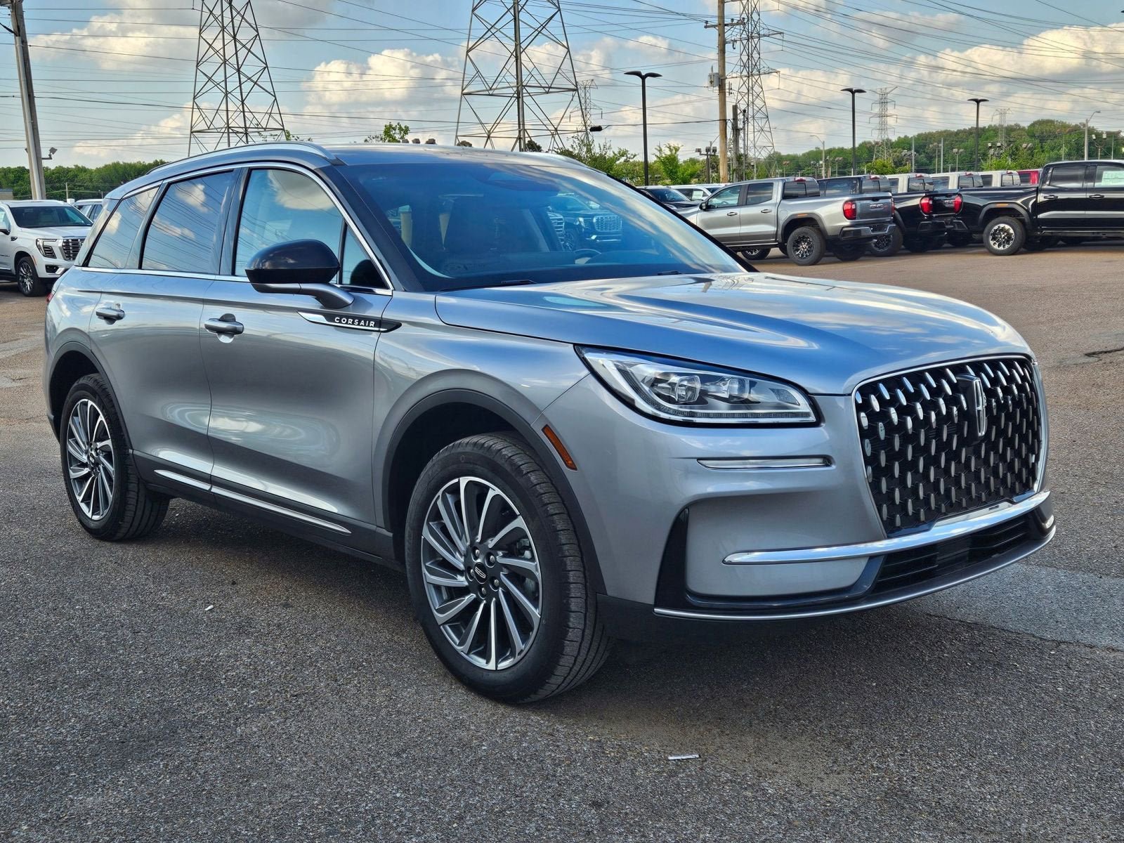 Used 2024 Lincoln Corsair Reserve w/ Towing Package AWD/4WD image 9