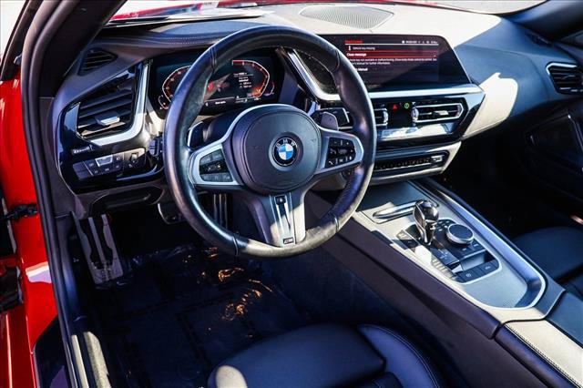 Used 2022 BMW Z4 sDrive30i w/ M Sport Package RWD image 10