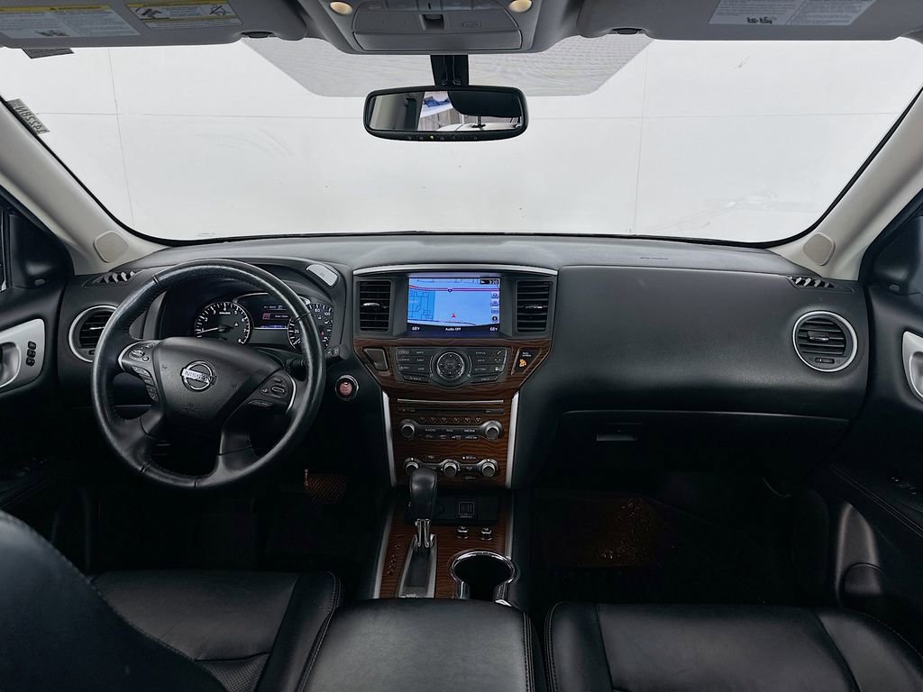 Used 2019 Nissan Pathfinder Platinum image 23