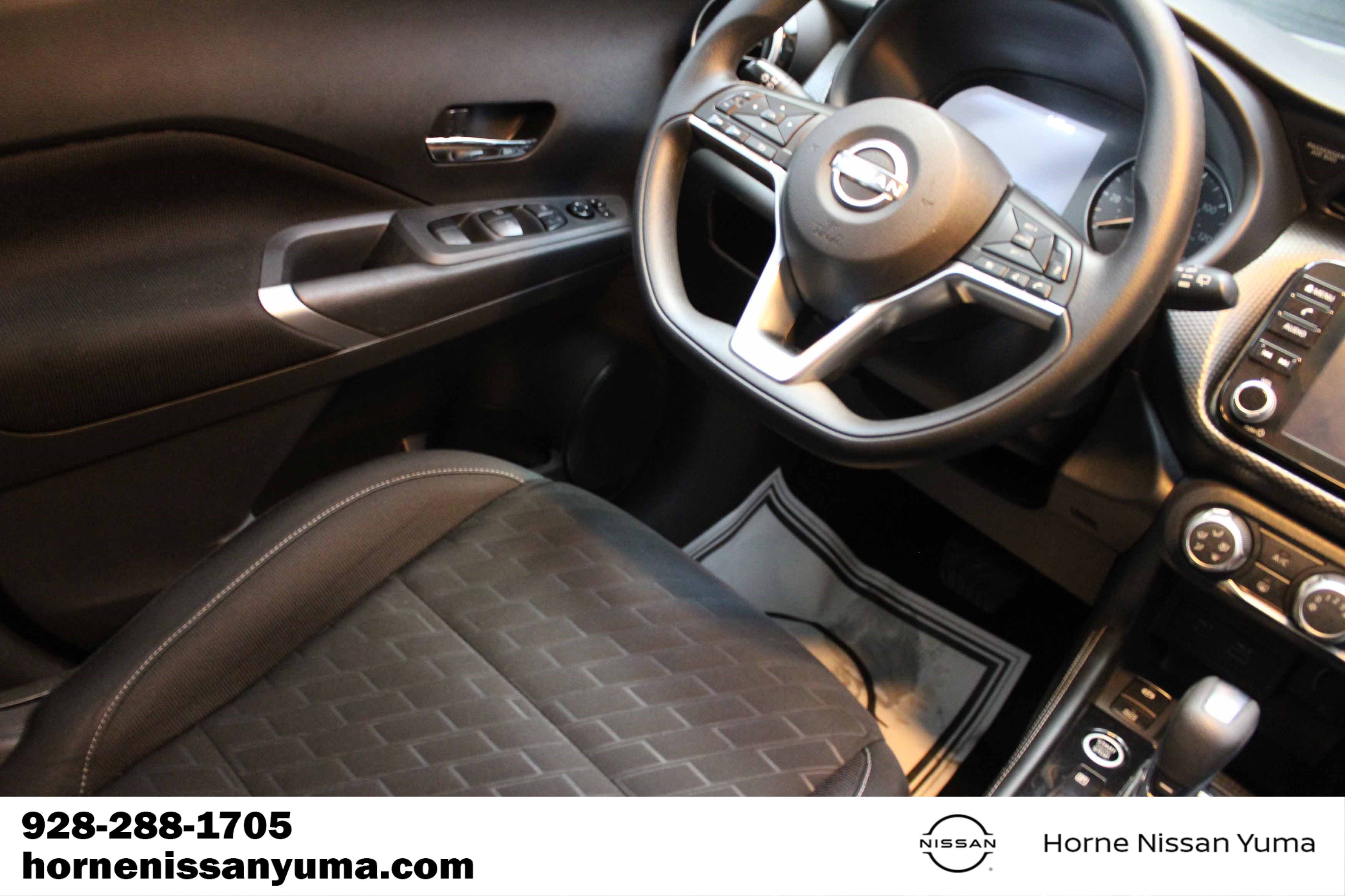 Used 2023 Nissan Kicks SV FWD image 8