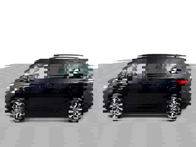 Used 2020 Toyota Sienna LE image 5