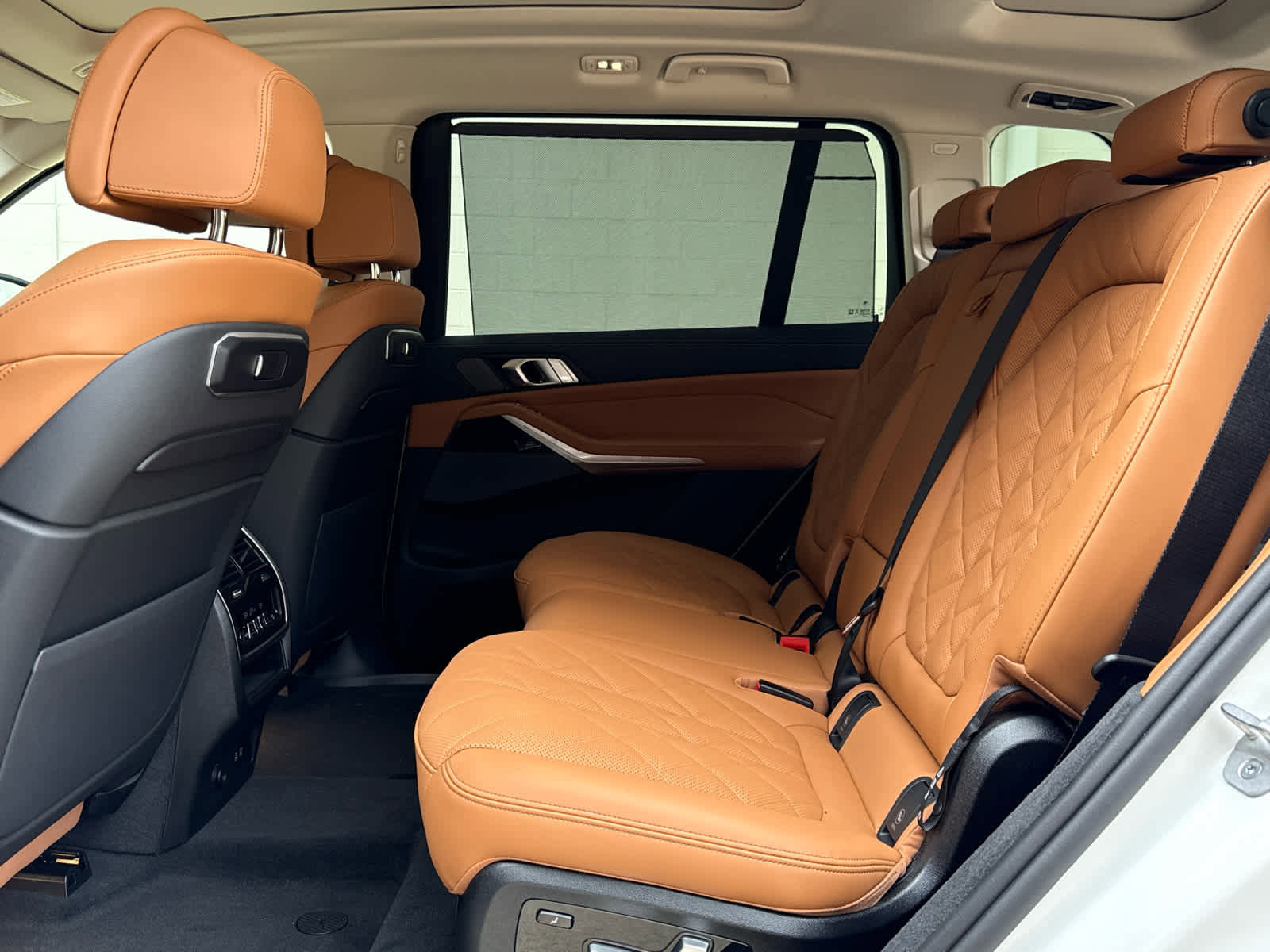 New 2026 BMW X7 xDrive40i w/ Premium Package AWD/4WD image 17