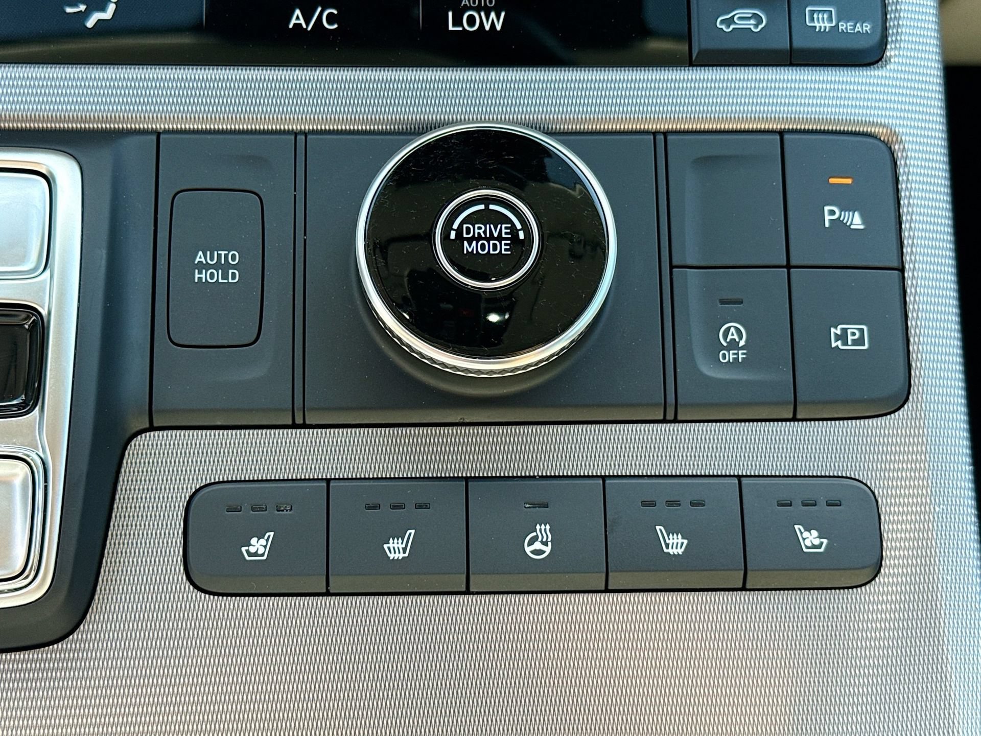 Used 2025 Hyundai Palisade Calligraphy FWD image 28