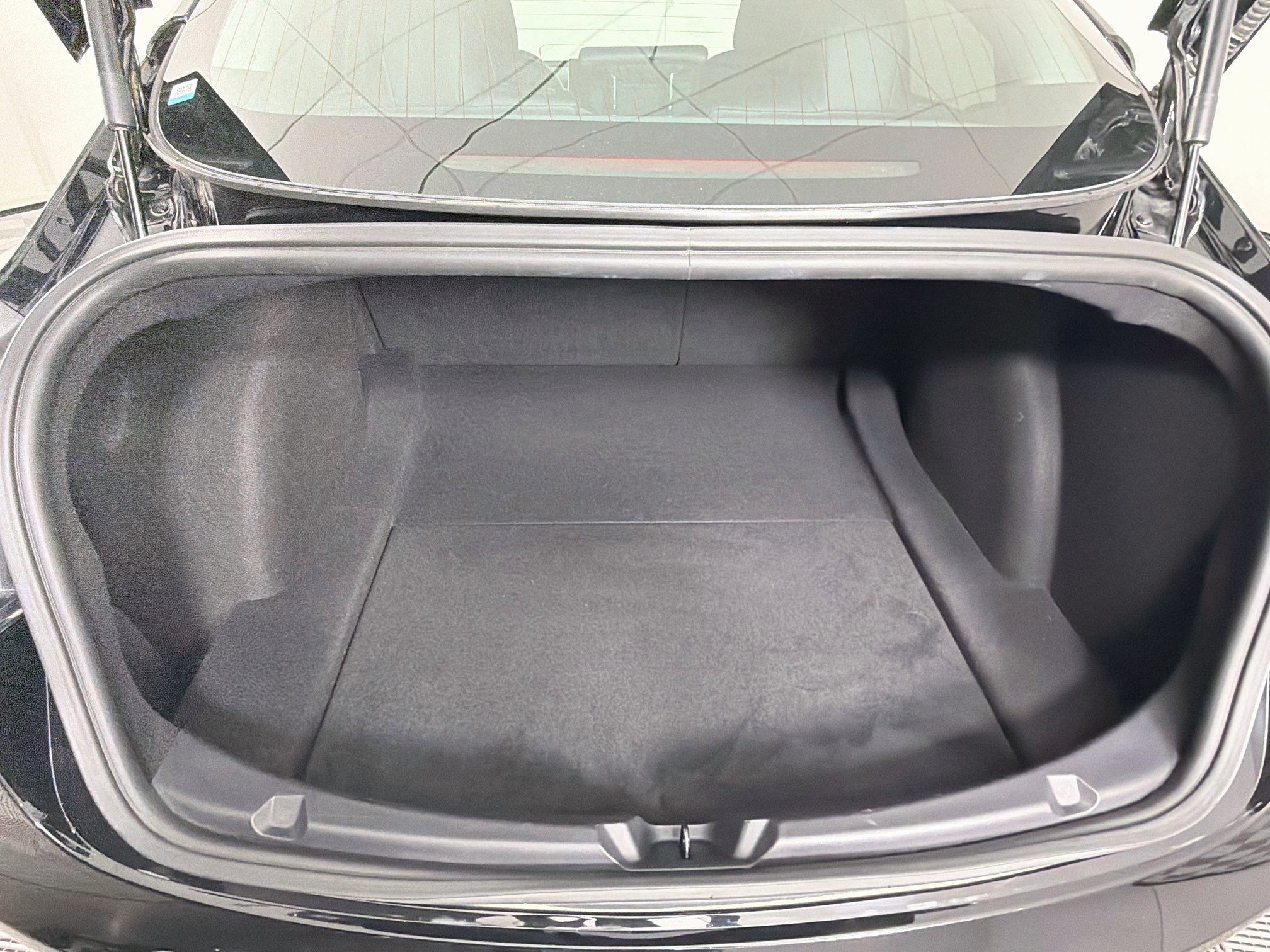 Used 2019 Tesla Model 3 Standard Range RWD image 29