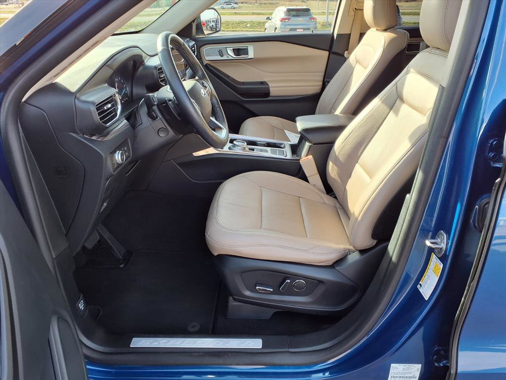 Used 2020 Ford Explorer Limited image 19
