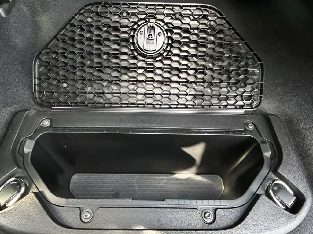 New 2026 RAM 1500 4x4 Crew Cab image 29