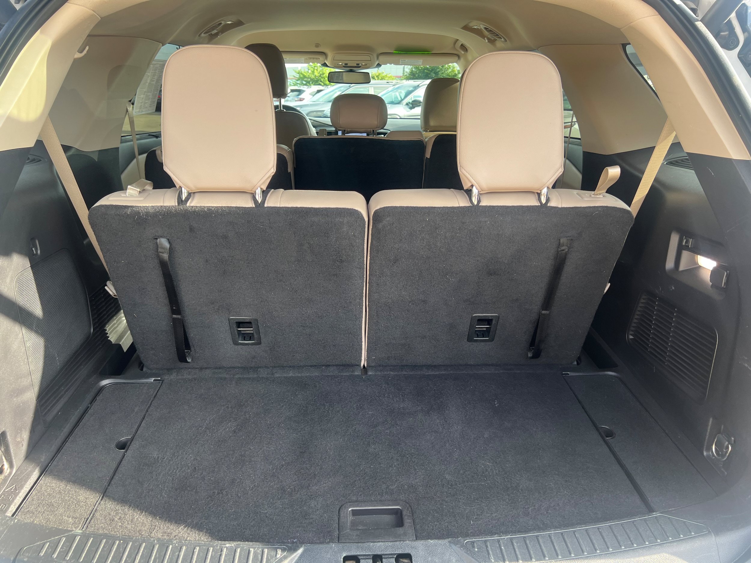 Used 2022 Ford Explorer Limited RWD image 11