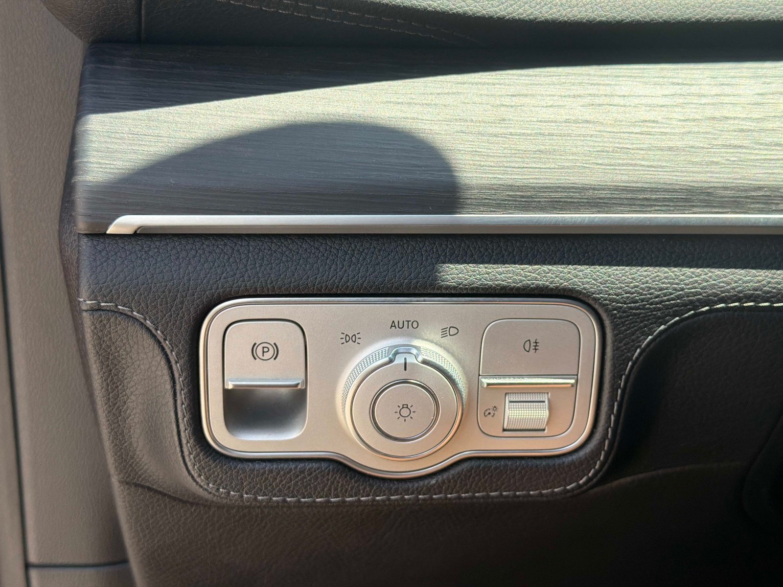 Certified 2024 Mercedes-Benz GLE 450 4MATIC image 27