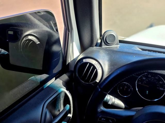 Used 2013 Jeep Wrangler Sport AWD/4WD image 19