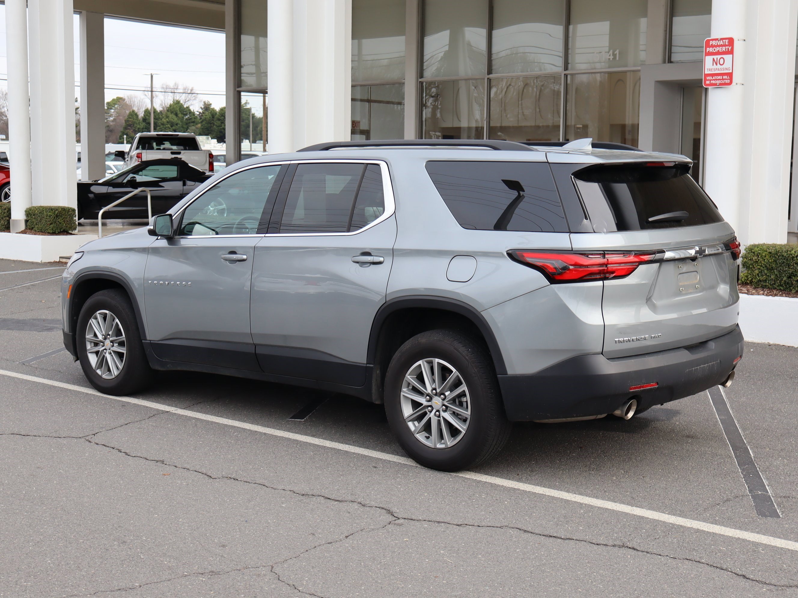 Certified 2023 Chevrolet Traverse LT w/ LPO, Floor Liner Package image 8