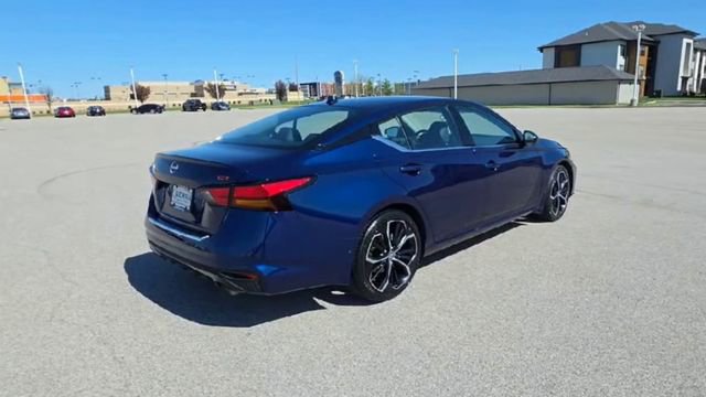 Used 2023 Nissan Altima 2.5 SR image 7