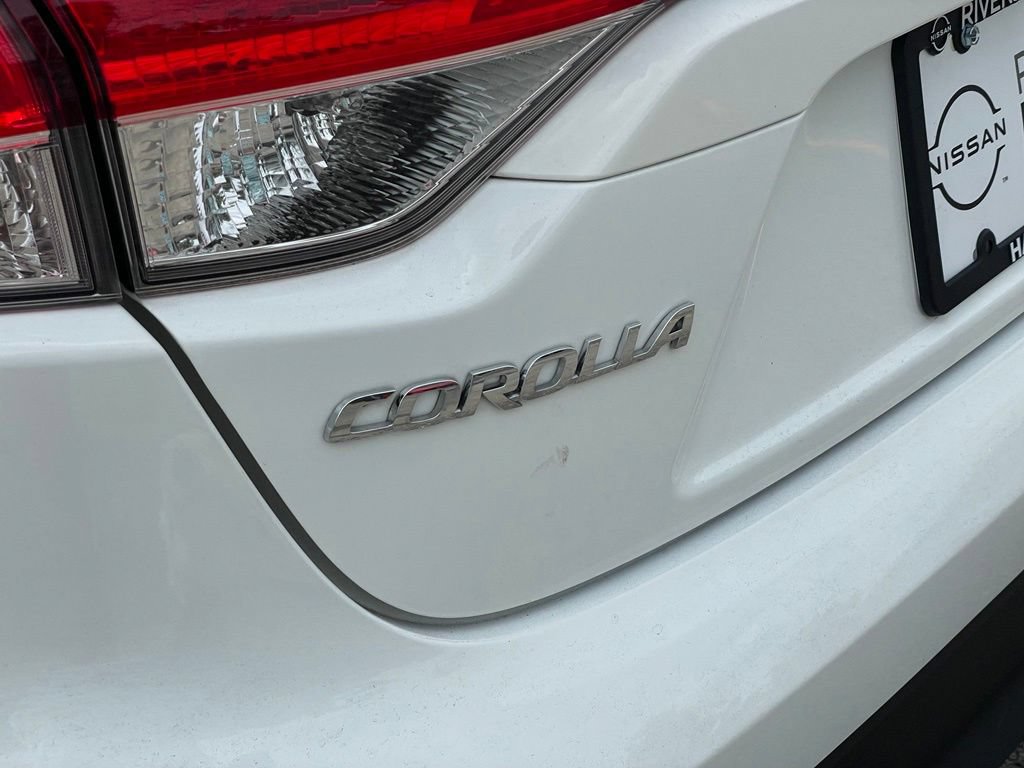 Used 2023 Toyota Corolla LE AWD/4WD image 26