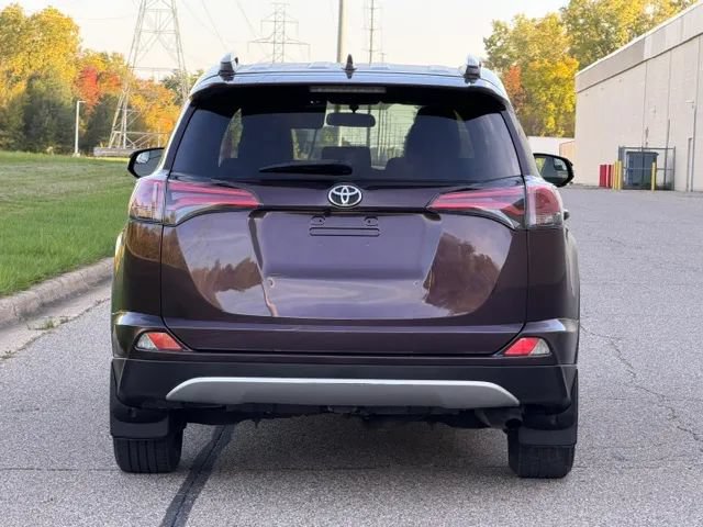 Used 2016 Toyota RAV4 XLE AWD/4WD image 11