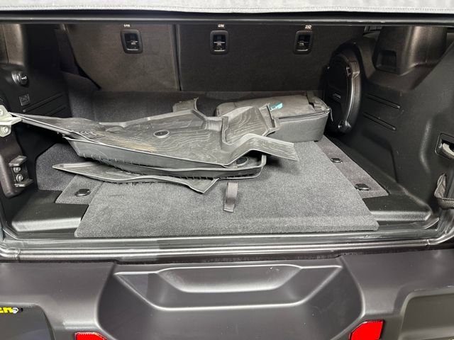 Used 2023 Jeep Wrangler Unlimited w/ Cold Weather Group image 26