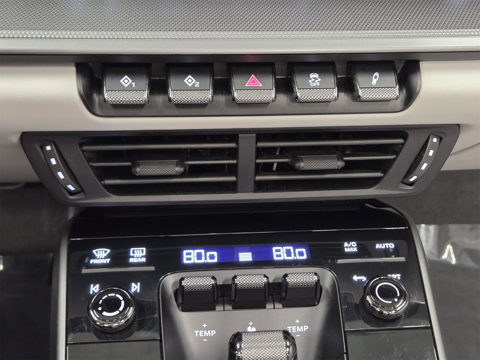 Certified 2025 Porsche 911 Carrera image 20