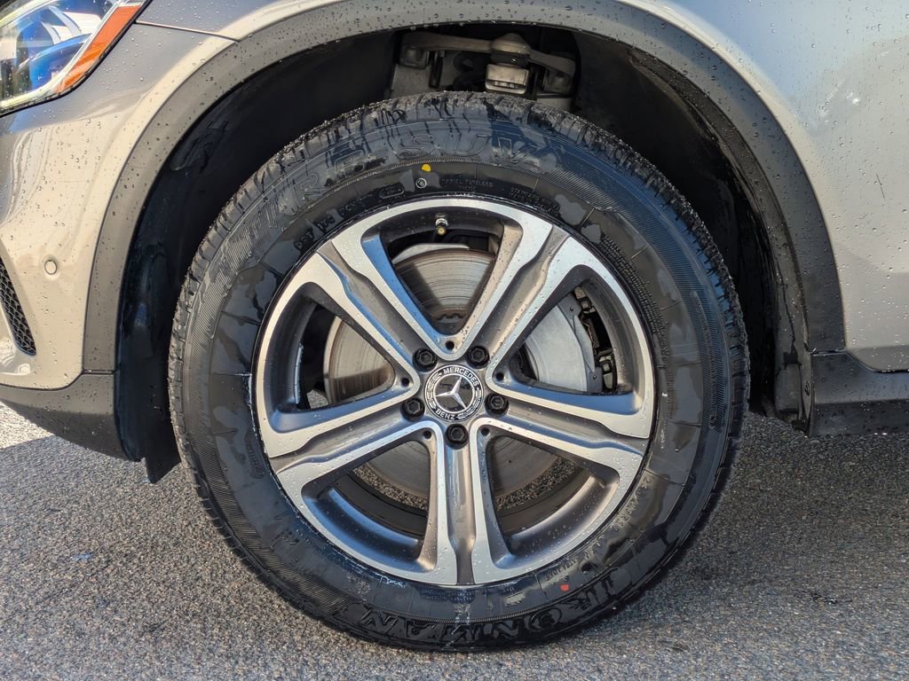 Used 2021 Mercedes-Benz GLC 300 w/ Multimedia Package image 10