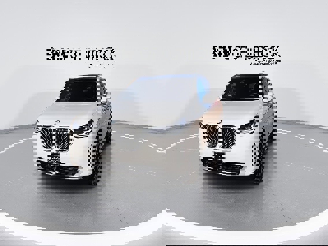 Used 2025 BMW X3 xDrive30i image 4