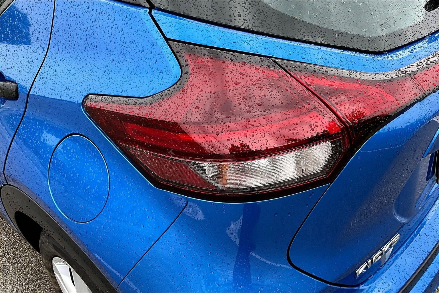 Certified 2025 Nissan Kicks Play S FWD image 23