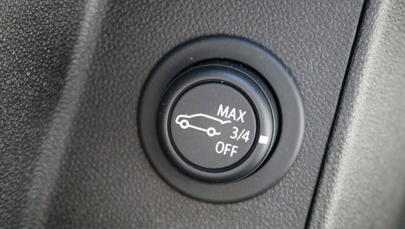 Used 2021 Chevrolet Equinox Premier w/ Redline Edition FWD image 14