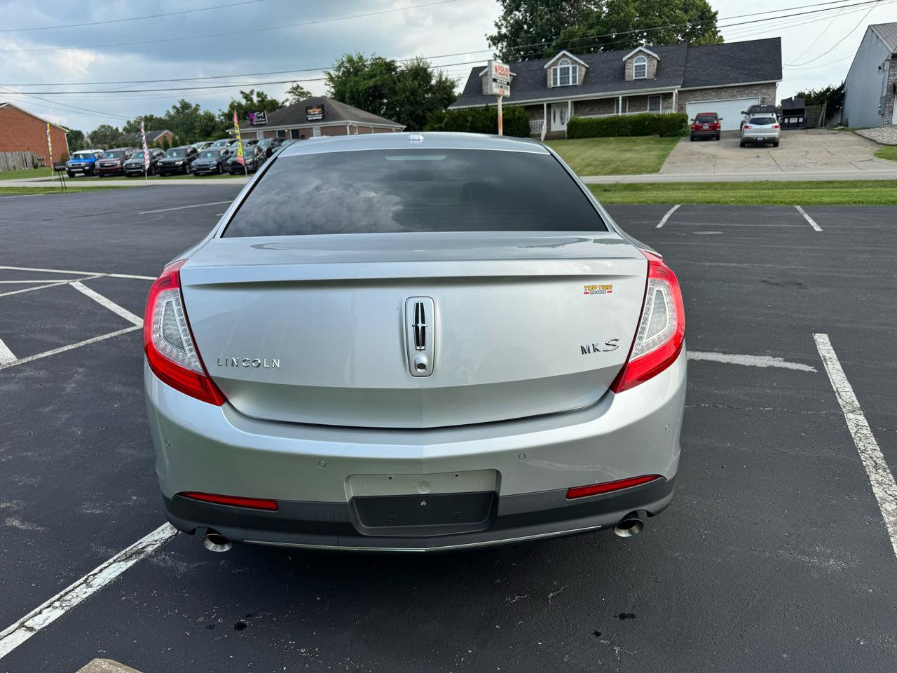 Used 2014 Lincoln MKS FWD image 8