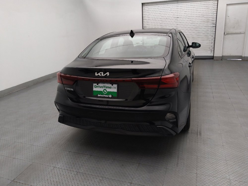 Used 2023 Kia Forte LXS FWD image 7