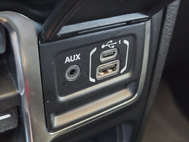 Certified 2026 Jeep Wrangler Unlimited Sahara AWD/4WD image 24