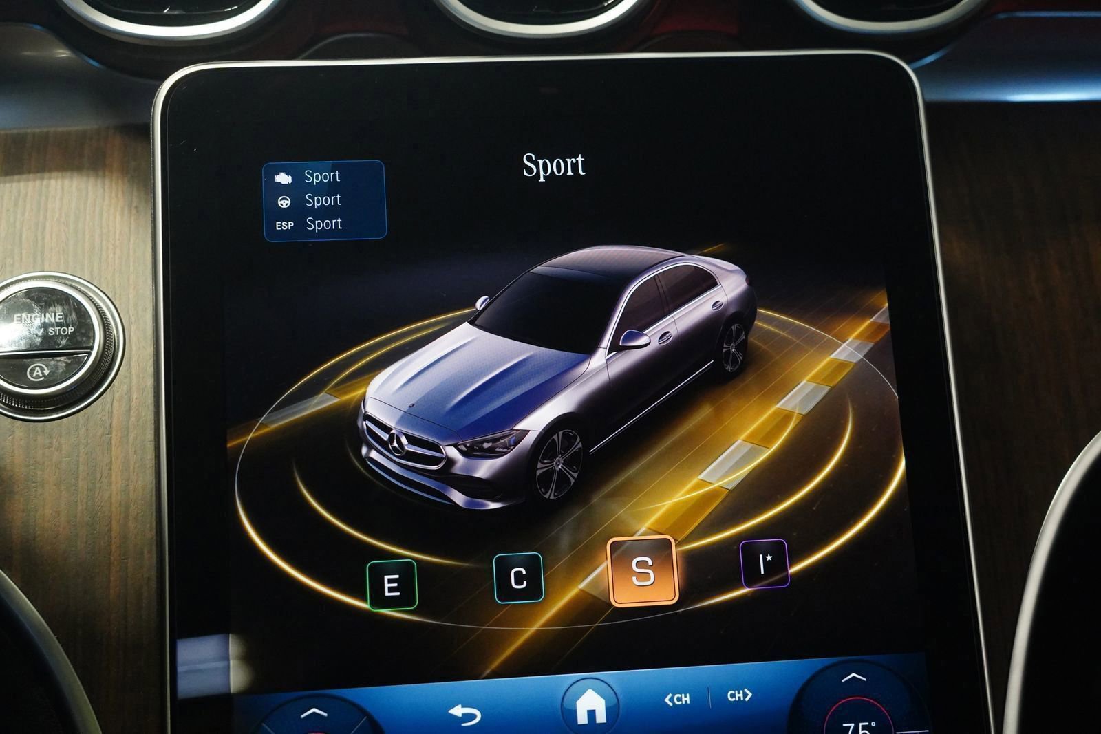 Used 2025 Mercedes-Benz C 300 4MATIC Sedan image 22