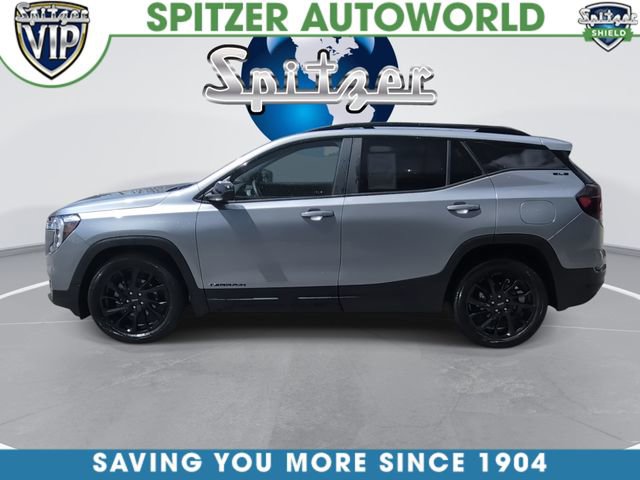Used 2023 GMC Terrain SLE w/ Driver Convenience Package FWD image 6