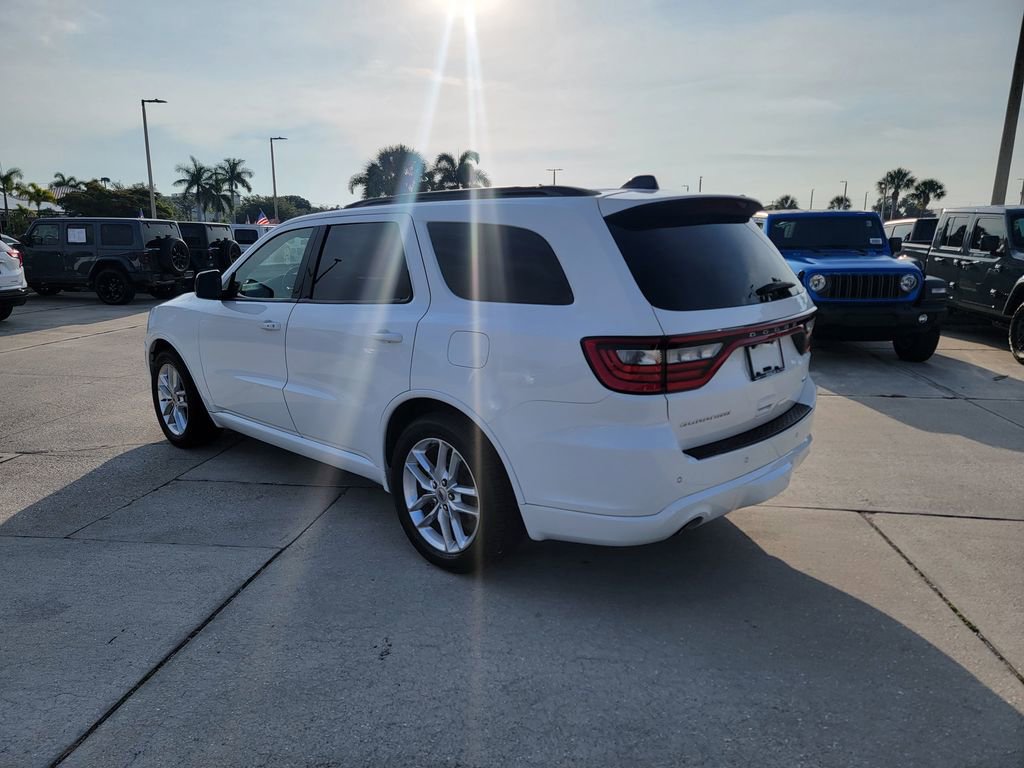Used 2023 Dodge Durango GT RWD image 3