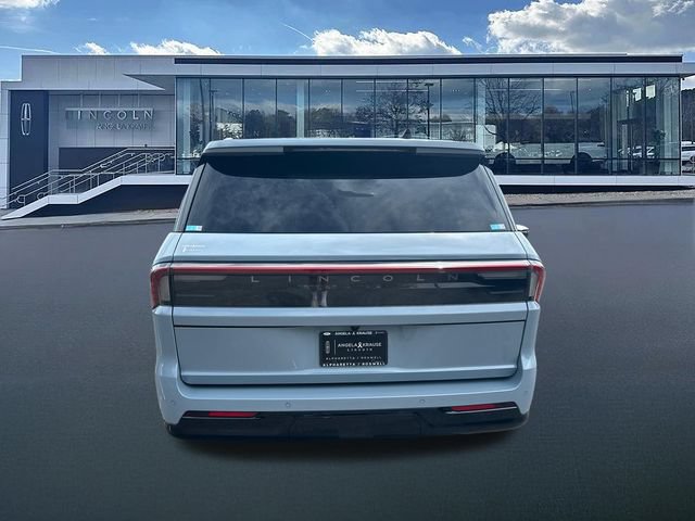 New 2026 Lincoln Navigator Reserve AWD/4WD image 7