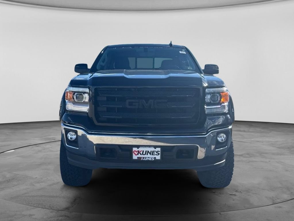 Used 2015 GMC Sierra 1500 SLE w/ SLE Value Package AWD/4WD image 3
