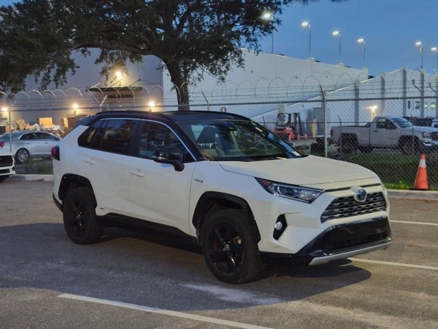 Used 2021 Toyota RAV4 XSE w/ XSE Grade Weather Package AWD/4WD image 3