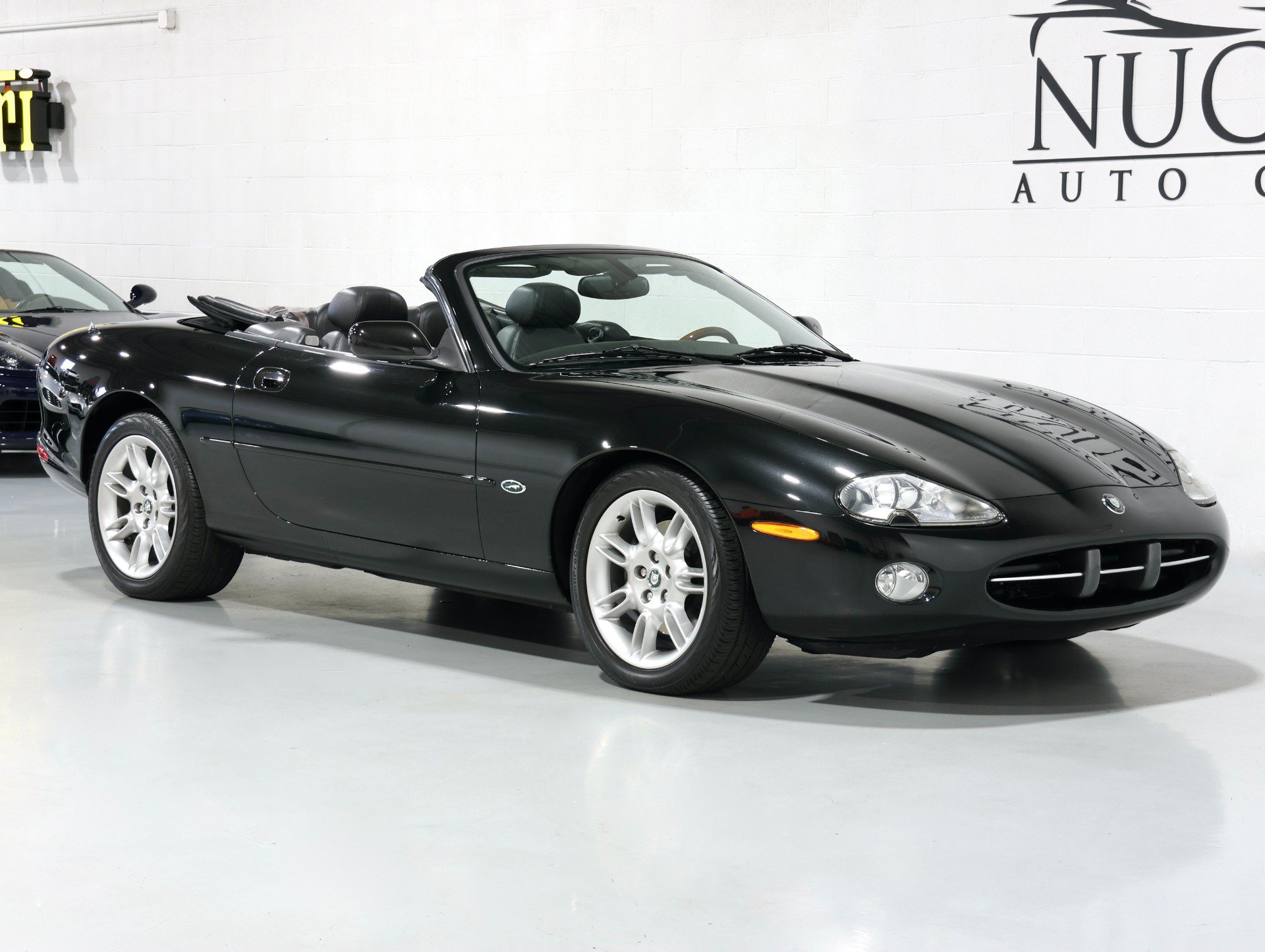 Used 2001 Jaguar XK8 Convertible RWD image 20