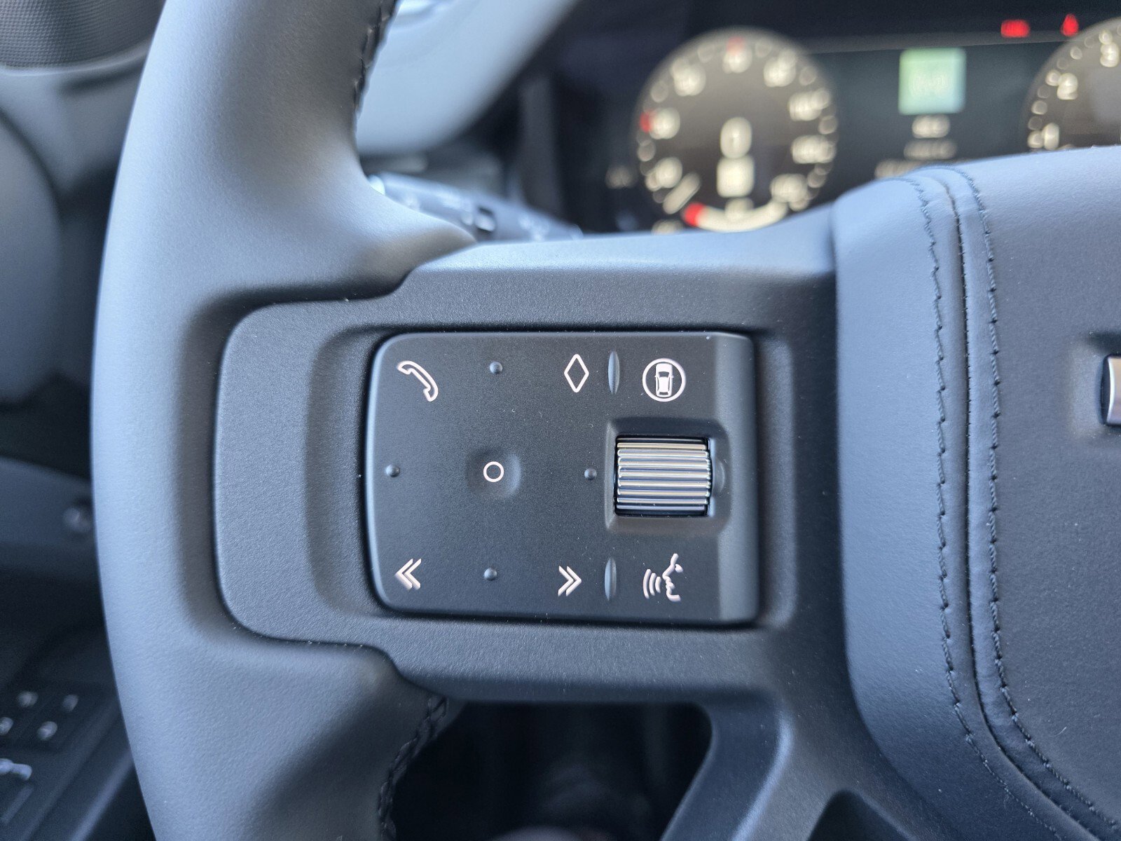 New 2026 Land Rover Defender 110 X image 17