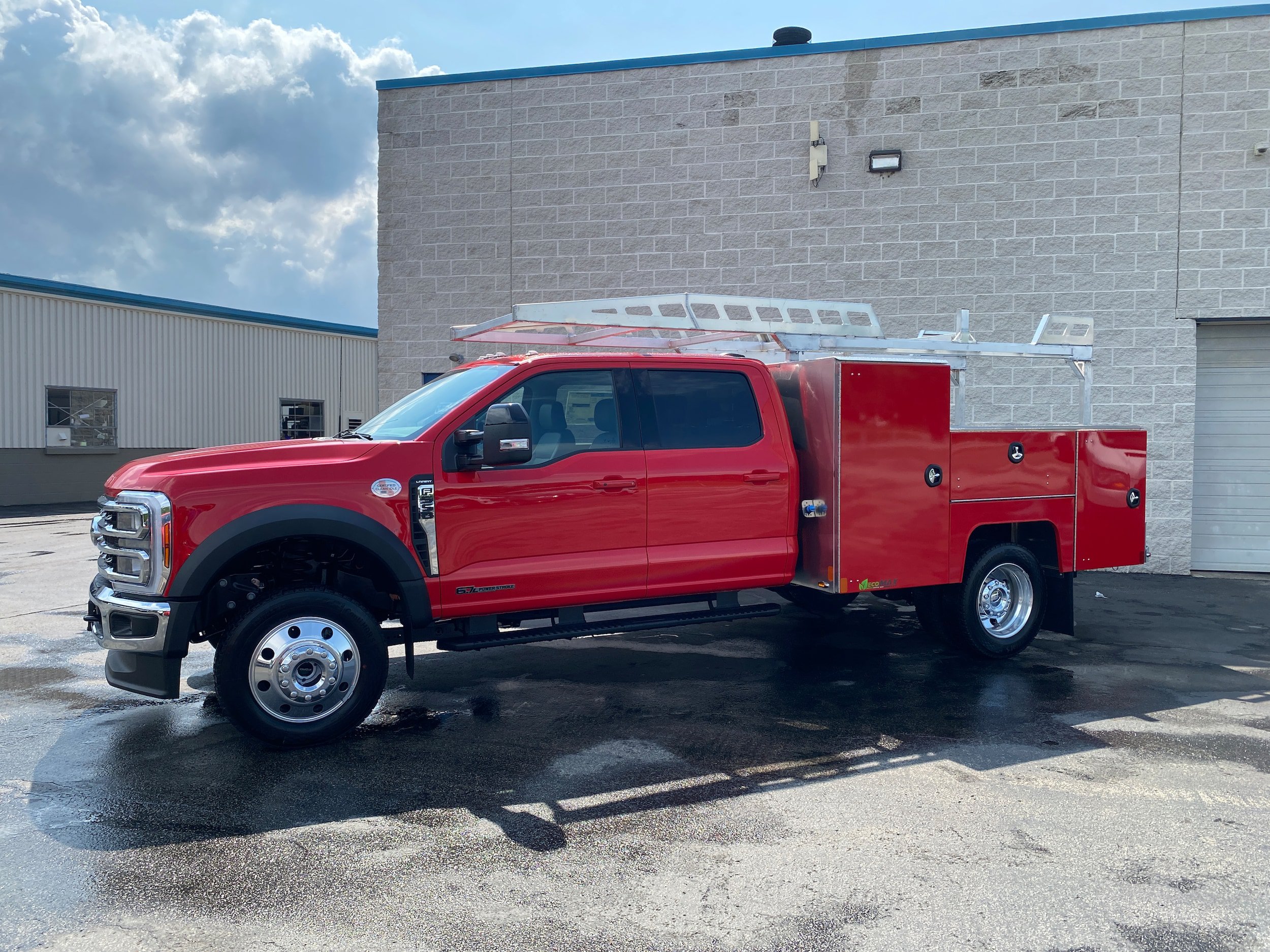 New 2026 Ford F550 4x4 Crew Cab image 5