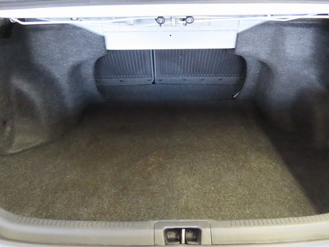 Used 2017 Toyota Camry SE image 29