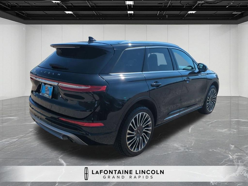 Certified 2022 Lincoln Corsair Reserve w/ Equipment Group 201A AWD/4WD image 5