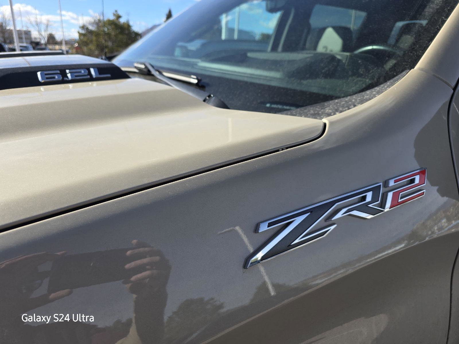 Used 2022 Chevrolet Silverado 1500 ZR2 w/ Technology Package image 4