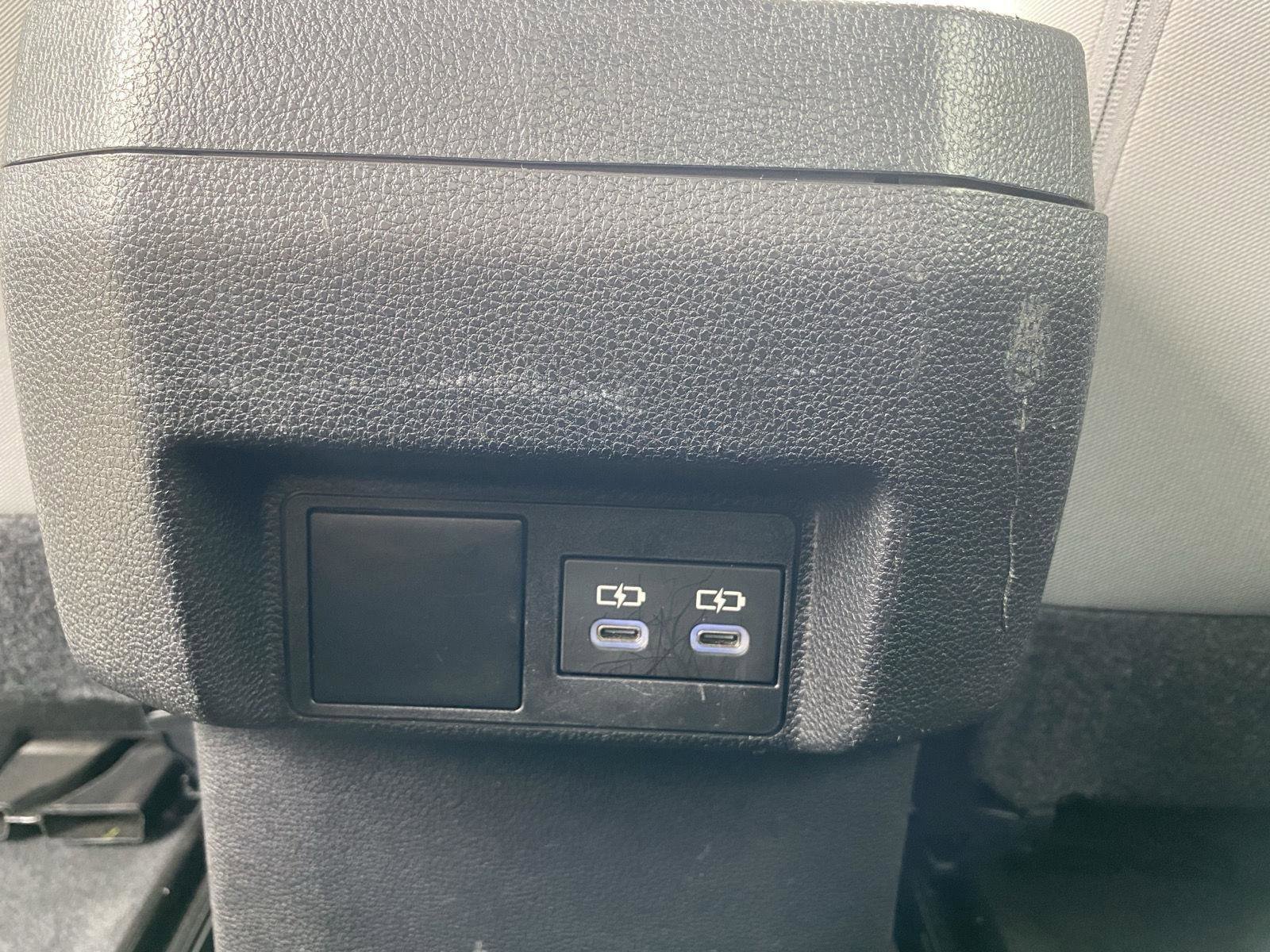 Used 2025 Toyota Tacoma TRD Off-Road image 28