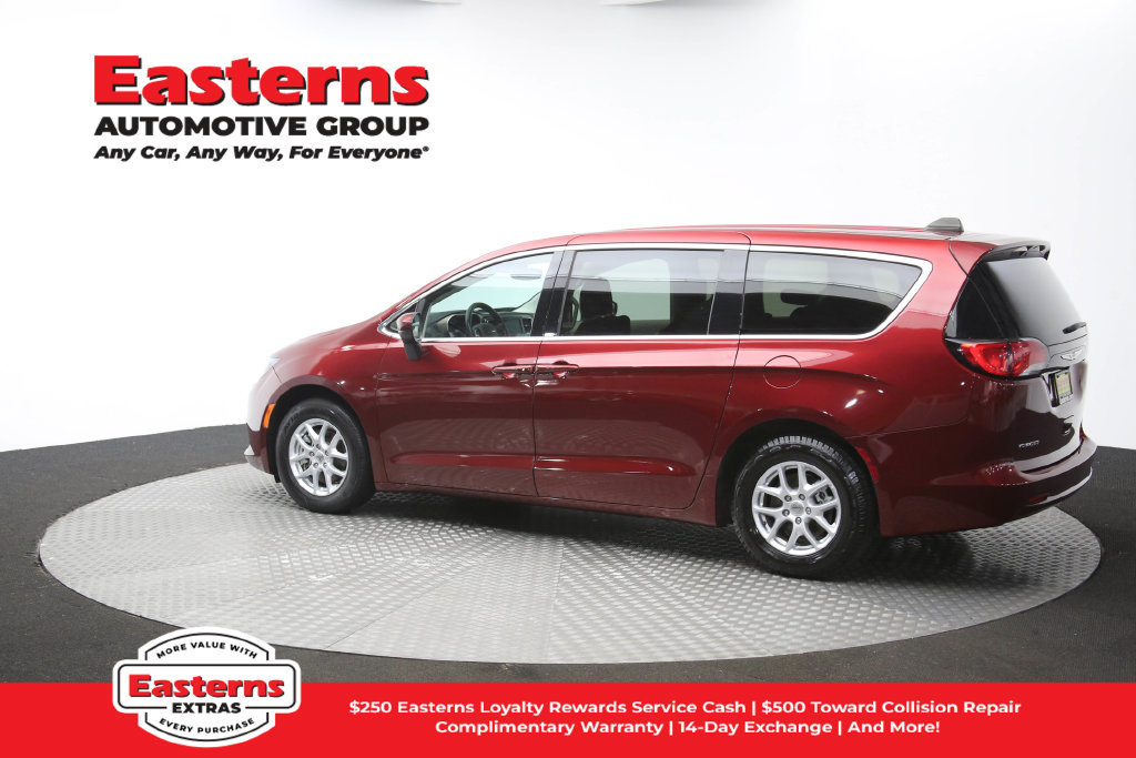 Used 2023 Chrysler Voyager LX FWD image 63