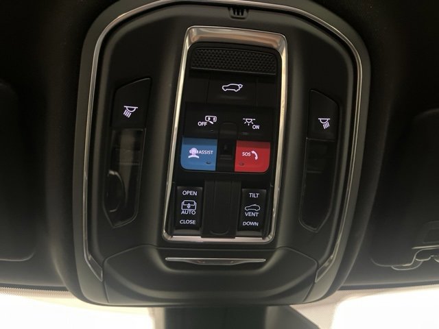 New 2025 Jeep Grand Cherokee Laredo X w/ Luxury Tech Group I image 20