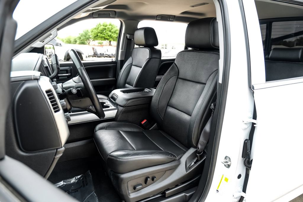 Used 2018 Chevrolet Silverado 1500 LTZ Z71 w/ LTZ Plus Package AWD/4WD image 29